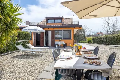 Joli appartement pour 6 personnes avec Wifi, climatisation, Tv, animaux admis et parking