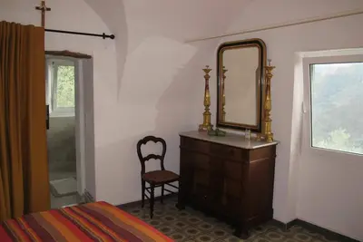 Image de Merveilleuse maison de vacances privée pour 2 personnes avec Wifi, patio, animaux admis et parking