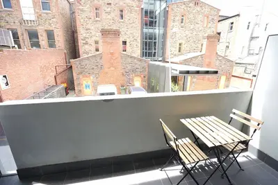 Image de East End Cbd Apt-2 Queen beds+free secure parking+Netflix