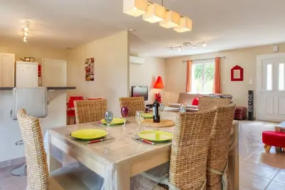 Image de Magnifique maison de vacances privée avec climatisation, Wifi, Tv, patio et animaux admis