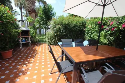 Image de Maison confortable près de la plage et du centre