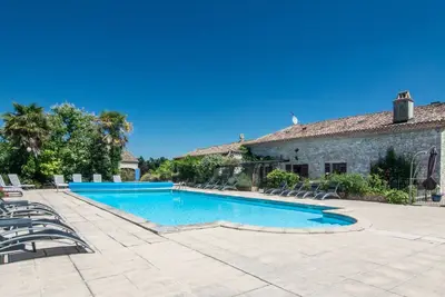 Image de Le Chai - Fantastic Gite with pool in 30+ acres near Bergerac