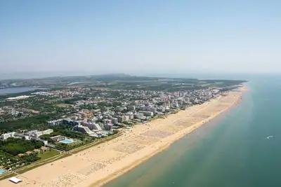 Image de Agréable appartement pour 5 personnes avec climatisation, Tv, balcon et animaux admis