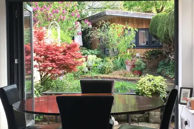 Image de Maison de 3 chambres dans le magnifique St Albans, à 10 minutes à pied de la gare de Londres