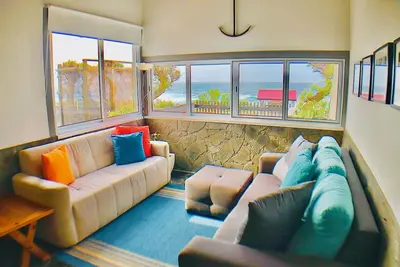 Image de Sea Roots \"Sea Front zone\" - couchers de soleil incroyables et vue sur l'océan