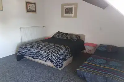 Image de maison famillial avec 4 chambres et grande salle a manger