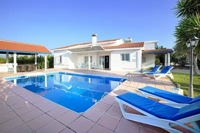 Image de Belles villas luxueuses, spacieuses et entièrement climatisées; environnement serein!