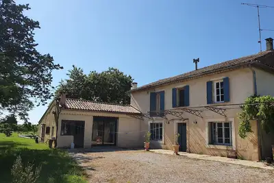 Image de Mas du 19e dans le Luberon avec piscine privée pour 14 pers