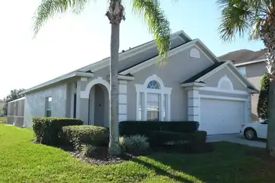 Image de Superbe villa au bord du lac