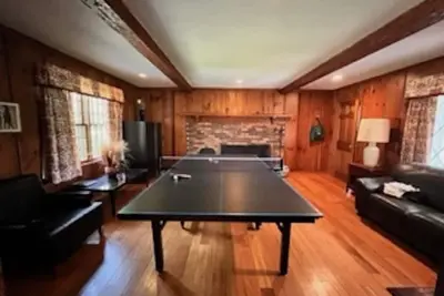 Image de Beautiful 4 bedroom home near seven Ma universities available for rent.