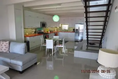 Image de # 4 Au bord de Villa, promenade 30sec Ă la plage, d'entendre les vagues, 5min des commerces, des restaurants.