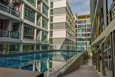 Image de Nouveau Condo Pool & Gym près de Fashion Island Mall