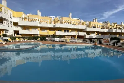 Image de Appartement de 2 chambres avec piscine à Conceição et Cabanas de Tavira