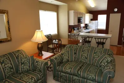 Image de Branson Location de condo<br> Eagles Nest<br> Indian Point<br> Silver Dollar City<br> Vues sur le lac (061606a)