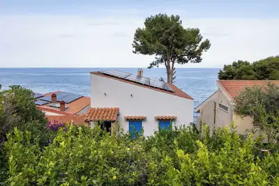 Image de Villa avec terrasse à 10 mètres de la mer sur le golf de Capo Zafferano.