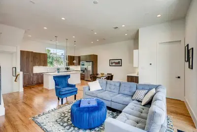 Image de Nouvelles miniatures de 7 lits à Midtown pour Dt / Medical District - De nouvelles photos bientôt!