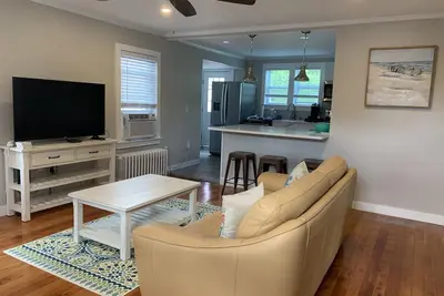 Image de Adorable Cottage Eastons Point Beach.