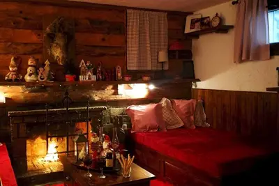 Image de Dandy sur la colline à Agoriani | Chalet Orelia | Jusqu'à 4 personnes