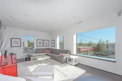 Image de Grand éclectique 1 Br au-dessus du restaurant à 15 min de Pdx