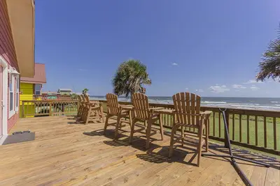 Image de Nouvelle Liste! Charmant chalet de plage avec vue sur le golfe sans fin