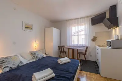 Image de Garçonnière avec air conditionné Novigrad (As-11242-a)