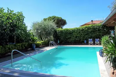 Image de Belle maison de vacances privée avec piscine privée, Wifi, climatisation, Tv, patio, parking
