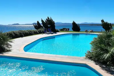 Image de Confortable appartement pour 5 personnes avec Wifi, piscine, climatisation, Tv et terrasse