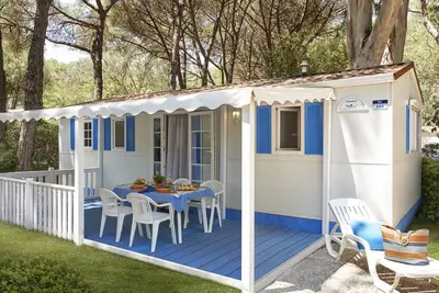Image de Bel appartement dans une maison de vacances avec climatisation, Wifi, piscine, patio, parking