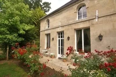 Image de Gîte paisible avec jardin privé, proche commerces, parking, Wifi, animaux acceptés, tout compris