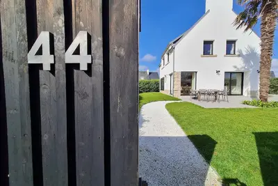 Image de Villa parfaitement rénovée avec jardin clos