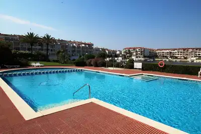 Image de Apartment in Empuriabrava in a building with communal pool