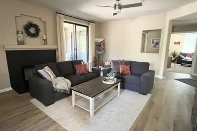 Image de Beautiful 2br+Den Condo N. Scottsdale