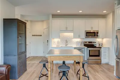 Image de Capri Tc: Charmante oasis du centre-ville de Tc