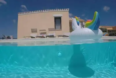 Image de Villa panoramique avec piscine