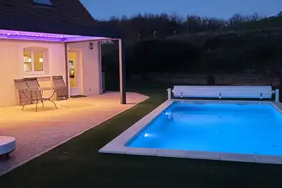 Image de Villa avec Piscine **Chauffée** Au CŒUR Des CHÂTEAUX 15 mn Du Zoo De Beauval.
