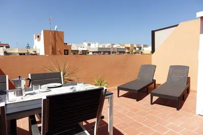 Image de Un lit apt. dans une authentique ville balnéaire espagnole