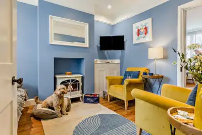 Image de Coastguard Cottage - Trois Chambres Maison, Couchages 6