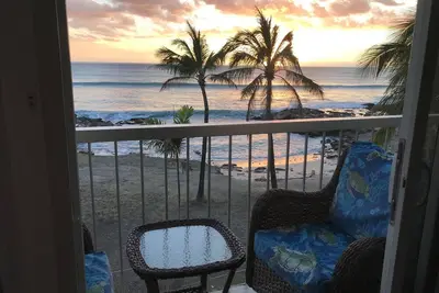 Image de Oceanfront Makaha Surfside Amazing Sunsets!