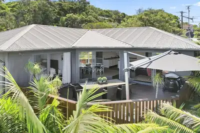 Image de Paisible et calme - une belle maison de 3 chambres dans un emplacement idéal - Vues sur la plage et