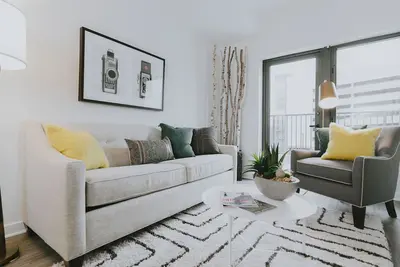 Image de Appartement spacieux, neuf et meublé de 2 chambres près du pavillon Merriweather Post