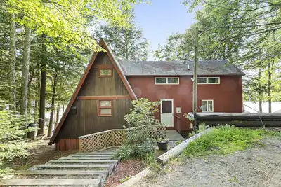 Image de Lakefront Sunset-Facing Cottage plage privée-Dock Great Fishing Barrington, Nh
