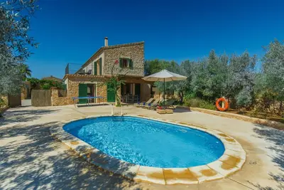 Belle maison de vacances privée avec climatisation, piscine privée, Wifi, Tv, terrasse et parking