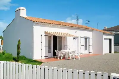 Image de Belle maison de vacances privée pour 4 personnes avec Tv et terrasse