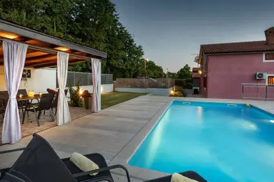 Image de Merveilleuse maison de vacances privée avec Wifi, piscine privée, climatisation, Tv et terrasse