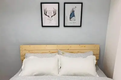 Image de Double Bedroom with Shared Bathroom