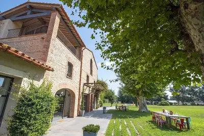 Image de La campagne à la ville, mas catalan rénové sur grande parcelle avec piscine