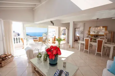 Image de Fabuleuse villa avec piscine privée au coeur de Carvoeiro