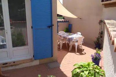 Location saisonnière Villa  4 pers une piscine commune et à 5 minutes de la mer.