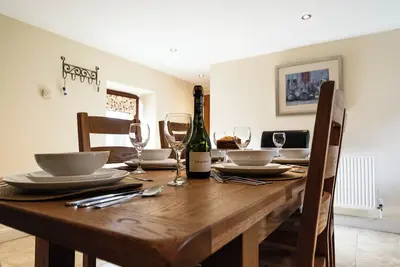 Image de The Farriers Sleeps 5 (2 Bedrooms) Converted Barn with access to High Peak Trail