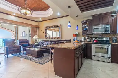 Image de Sonoran Sky 1506 Condo Intime 1 Br Ocean View